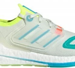 Running shoes adidas ULTRABOOST 22