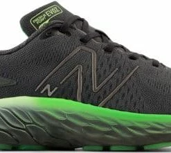 Running shoes New Balance Fresh Foam Evoz v3