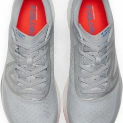 Running shoes New Balance FuelCell Rebel v3 -Silver running shoes Cheap Store new balance fuelcell rebel v3 515245 mfcxcg5 960